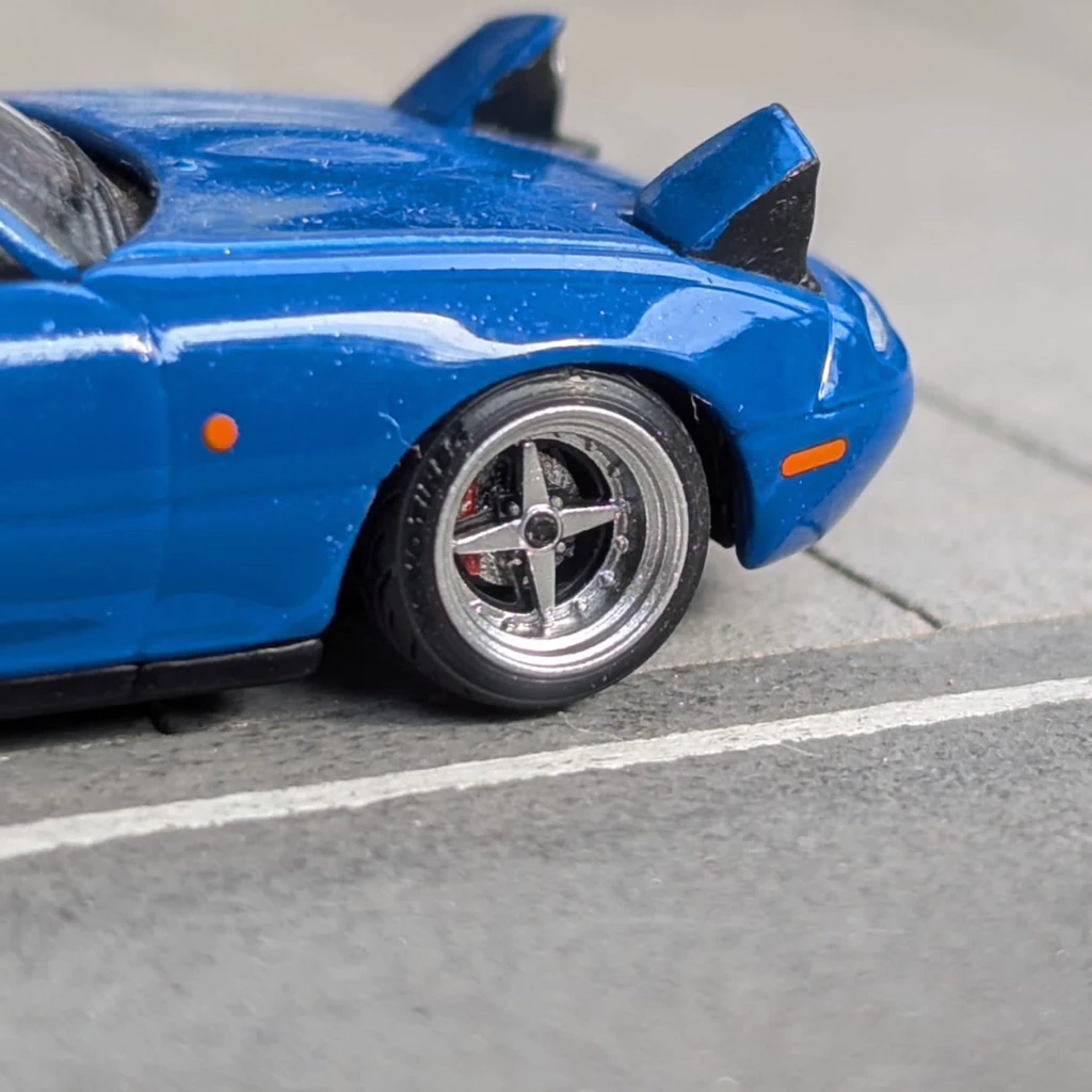 Replica Work Equip 01 R14 8.4mm 1:64 - Image 4