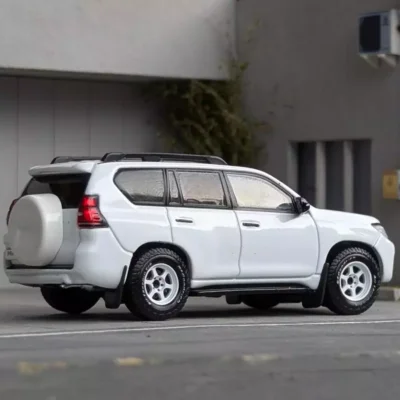 Replica SUV TE37 XT 12.5mm 1:64