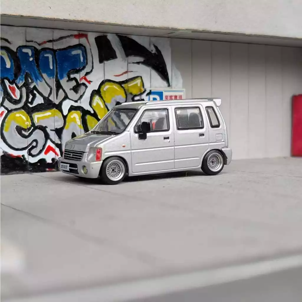 Replica SSR Mesh R14 8.4mm 1:64 - Image 8