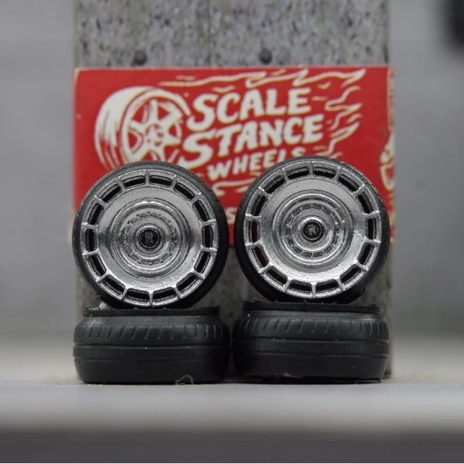 Replica Velg UV-7 R23" 1:64 Scale 10,3mm Not Rolling - Image 6
