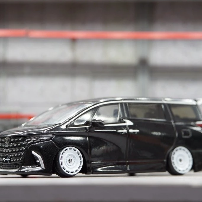 Replica Velg UV-7 R23" 1:64 Scale 10,3mm Not Rolling - Image 3